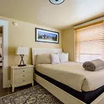 Stay Portland Collection - Heart Of Portland! Newly Remodeled, 99 Walk Score
