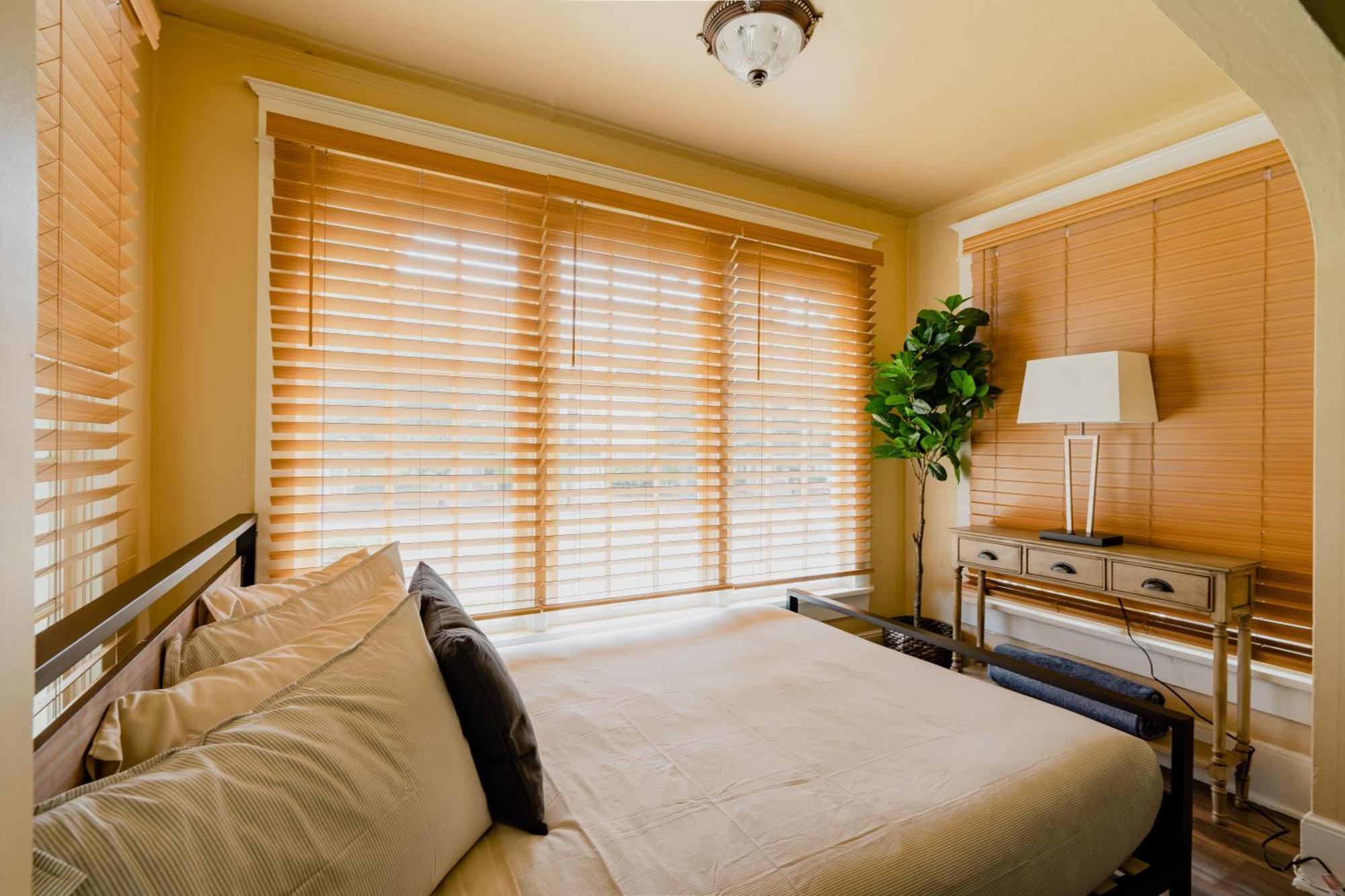 Collection - Heart Of Portland! Newly Remodeled, 99 Walk Score Portland